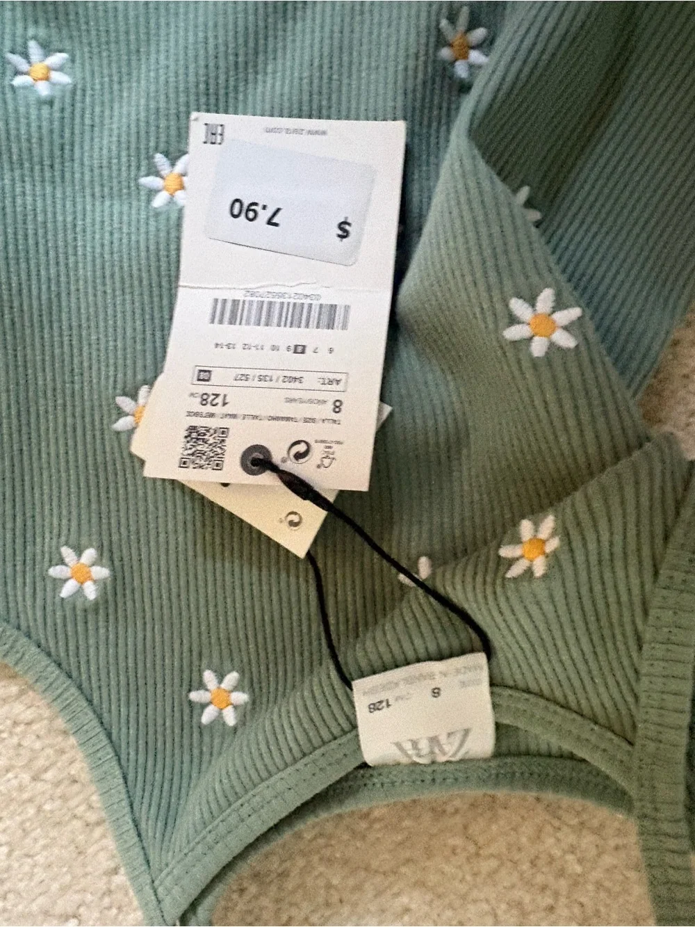 Green Ribbed Tank with White Daisy Embroidery